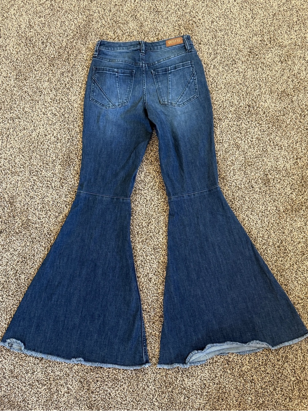 Shyanne Flare Jeans - Picture 3 of 3